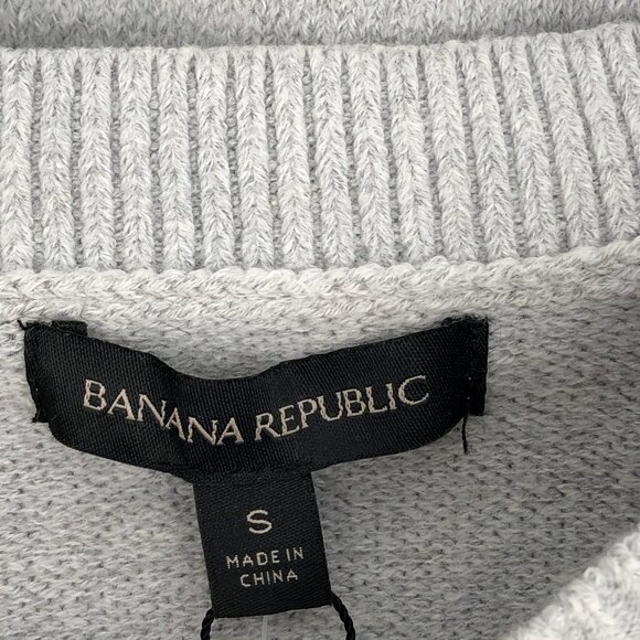 Banana Republic Gray Classic Sweater | Versatile & Timeless - Picture 3 of 6